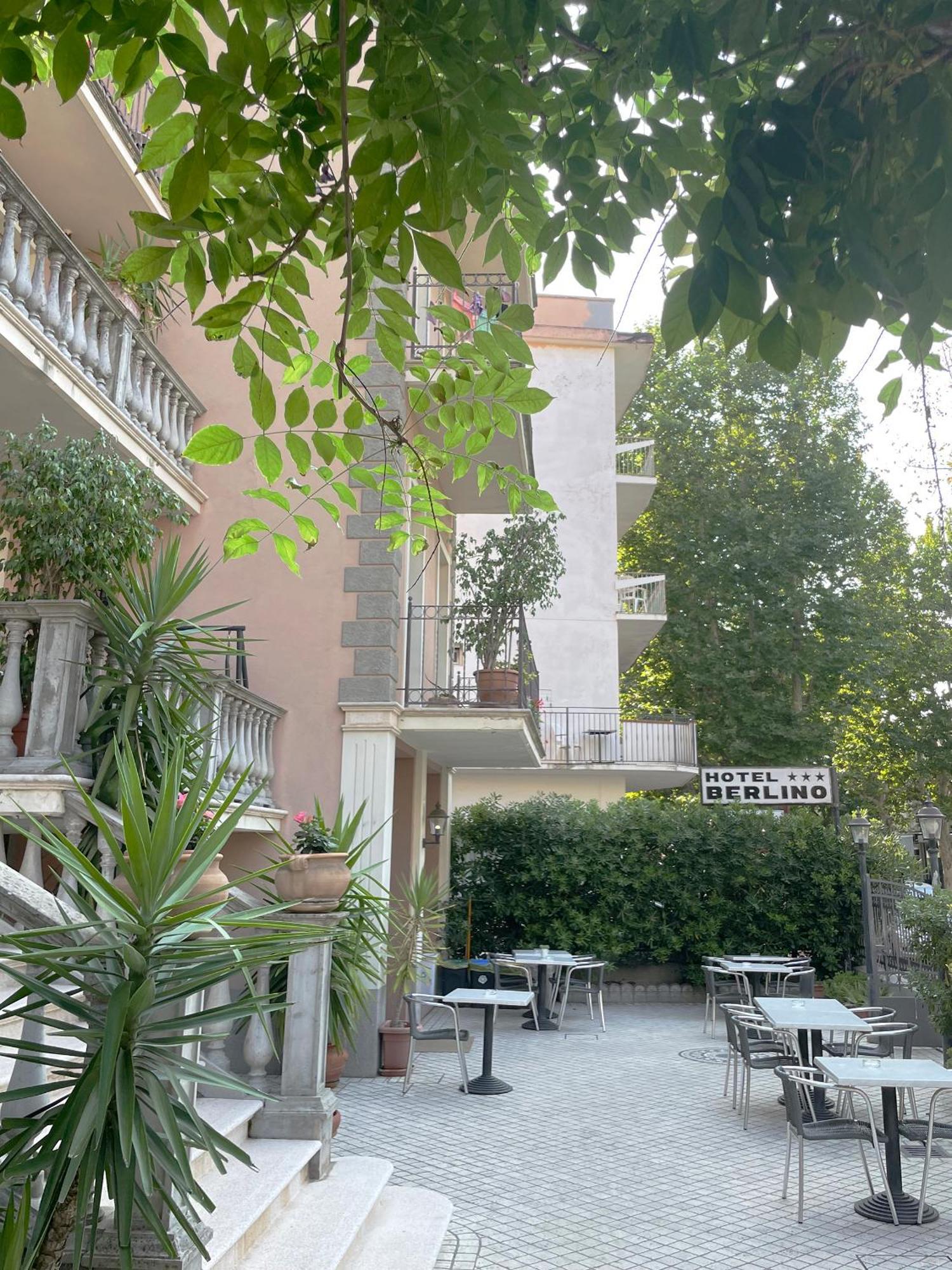 Hotel Berlino Cattolica Buitenkant foto